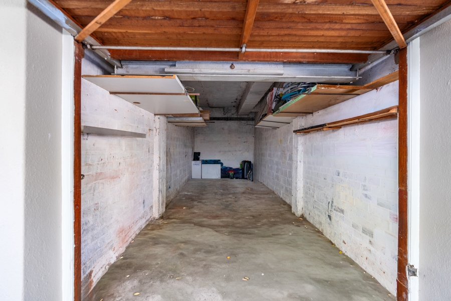 1 Bedroom Property for Sale in Oranjezicht Western Cape